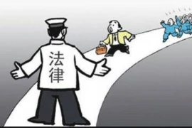 男子要账赖着不走全集，揭秘债务追讨中的法律与智慧