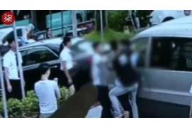 陈佩斯和徒弟干活要账，这事儿听起来就像是一出戏里的桥段，但你知道吗，现实生活中这样的故事其实并不少见。今天，我们就来聊聊陈佩斯和他的徒弟们，是如何在演艺圈里“干活要账”的。