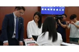 长沙警方摧毁催收公司：正义的胜利，守护市民权益